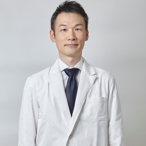 山際 啓典